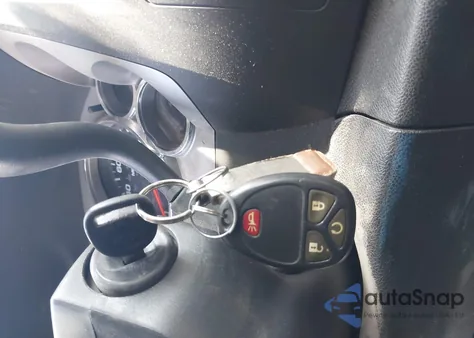 2011 Chevrolet Silverado 1500 Lt z USA, uszkodzony, nr VIN 1GCRKSE35BZ232608